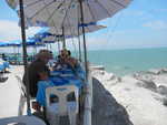 121. Lunch aan zee
