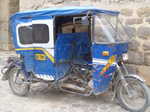 067. Taxi in Ollantaytambo