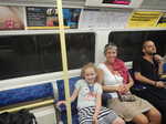060. In de metro