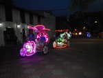 019. Trishaws, mooi verlicht